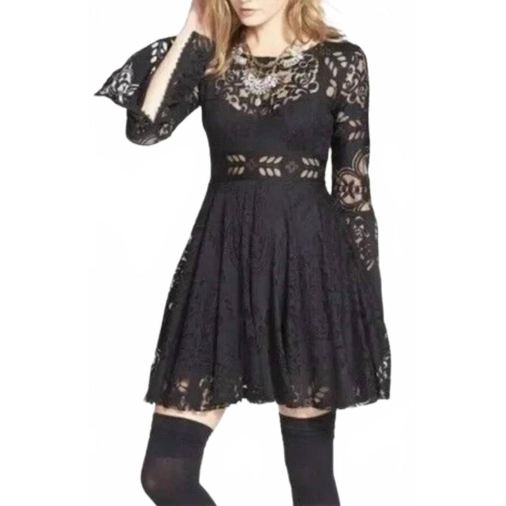 NEW SHOP THE TRENDS lace cutout dress in black